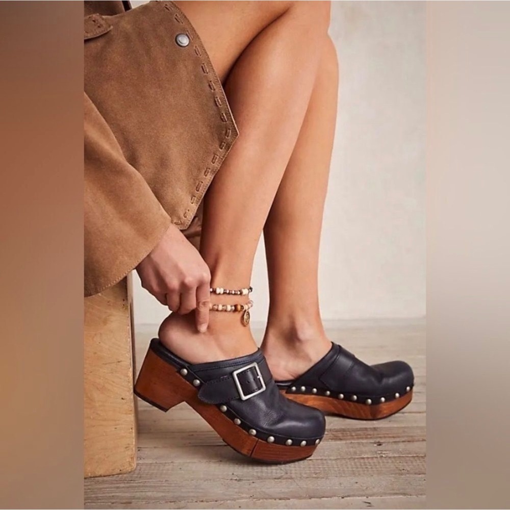 Free People Black Leather Studded Buckle Wood Platform Clogs Made in Spain 38 - Picture 6 of 16